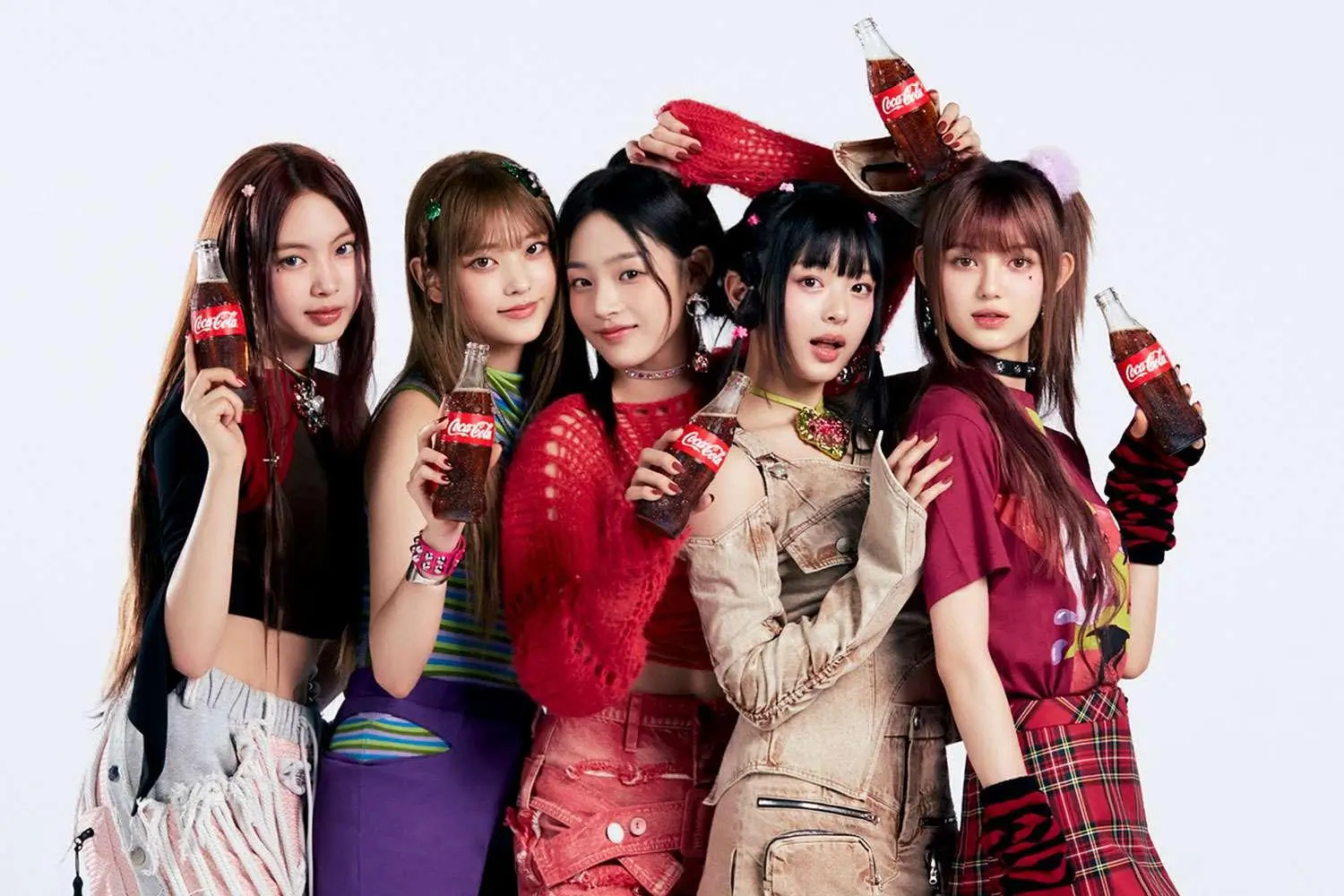 Coca-Cola se asoció con NewJeans, el grupo de chicas K-pop.webp